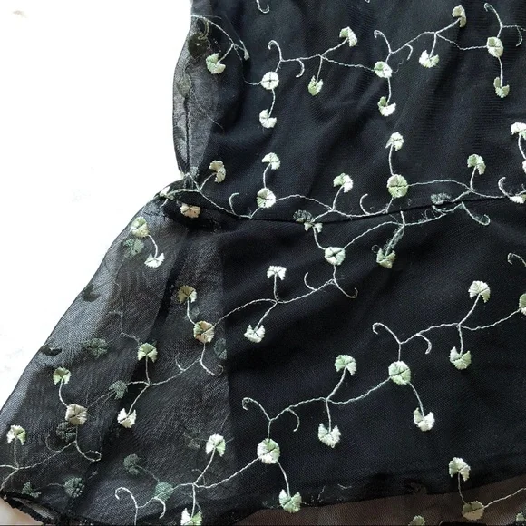 elementz ⋆ vintage embroidered skirt